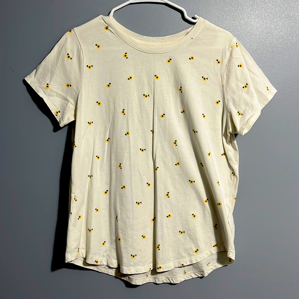 Sunflower print tee